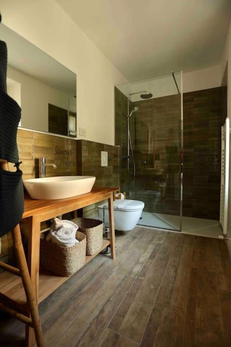Il Noce Lake View Apartment Lezzeno Bagian luar foto