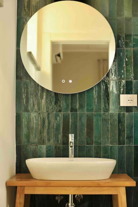 Il Noce Lake View Apartment Lezzeno Bagian luar foto