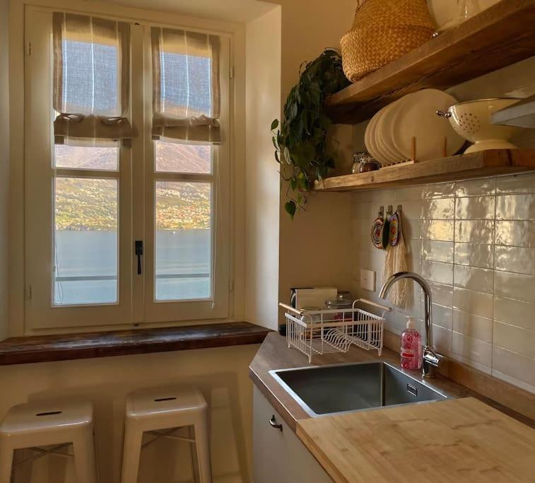 Il Noce Lake View Apartment Lezzeno Bagian luar foto
